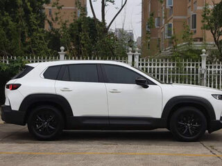 2023 Mazda CX-50, белый, 2550000 рублей, вид 2