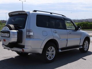 2014 Mitsubishi Pajero IV Рестайлинг 1, серебристый, 2208822 рублей, вид 5