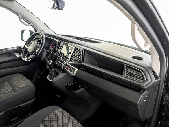2021 Volkswagen Multivan T6 Рестайлинг, чёрный, 5685000 рублей - вид 11