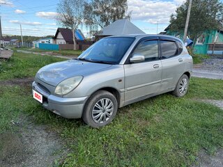 1999 Toyota Duet, серебристый, 220000 рублей, вид 1