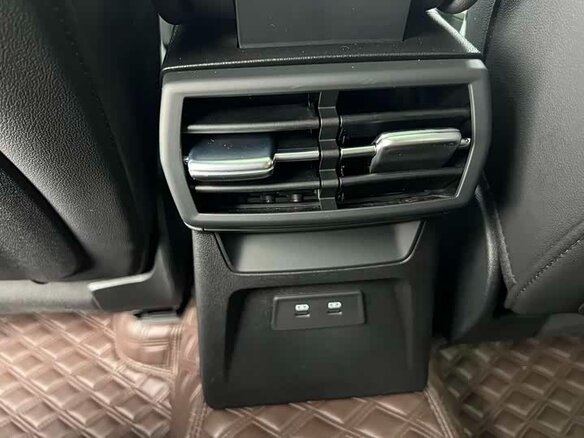 2023 Audi A3 Sportback 35 TFSI IV (8Y), зелёный, 2320000 рублей - вид 12