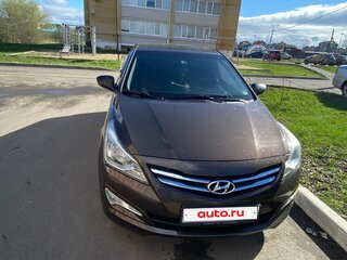 2015 Hyundai Solaris I Рестайлинг, коричневый, 1000000 рублей, вид 1