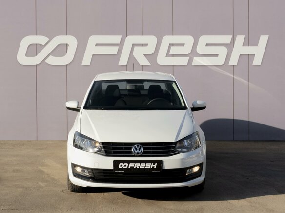 2017 Volkswagen Polo V Рестайлинг, белый, 1119000 рублей - вид 2