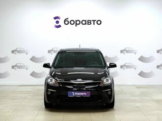 2019 Kia Rio IV, чёрный, 1495000 рублей, вид 2