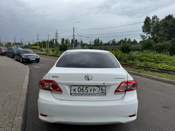 2013 Toyota Corolla X (E140, E150) Рестайлинг, белый, 790000 рублей - вид 6