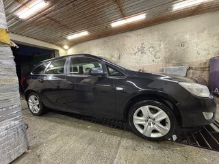 2011 Opel Astra J, чёрный, 470000 рублей, вид 3