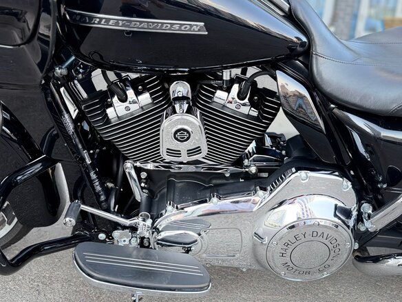 2016 Harley-Davidson Road Glide, чёрный, 1300000 рублей - вид 12