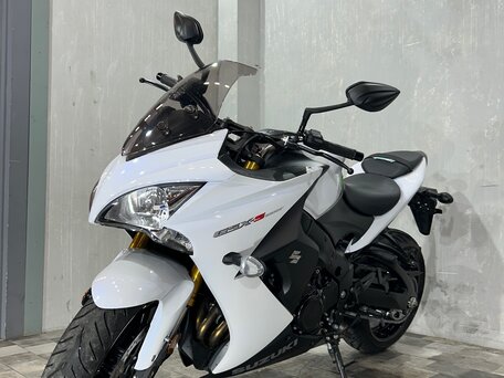 2018 Suzuki GSX-S 1000 F, белый, 990000 рублей, вид 5