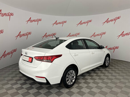 2017 Hyundai Solaris II, белый, 1115000 рублей, вид 5