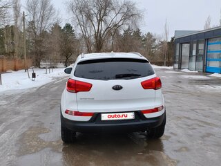2014 Kia Sportage III Рестайлинг, белый, 1600000 рублей, вид 3
