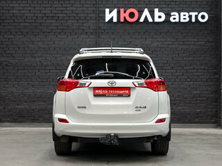 2013 Toyota RAV4 IV (XA40), белый, 1900000 рублей, вид 5