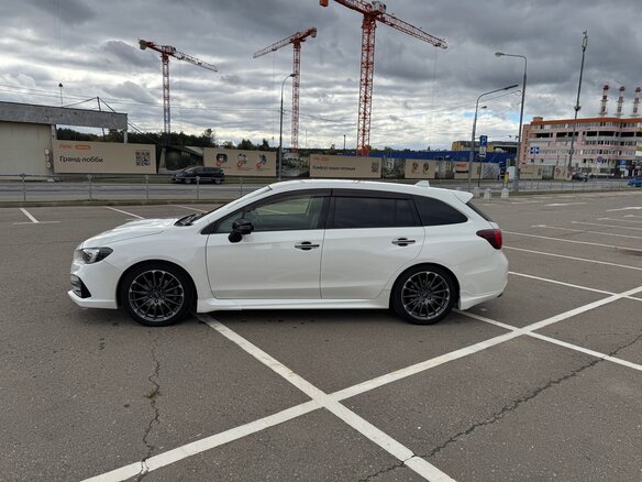 2018 Subaru Levorg I Рестайлинг, белый, 2500000 рублей - вид 4