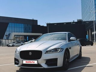 2017 Jaguar XF II, серебристый, 2250000 рублей, вид 3