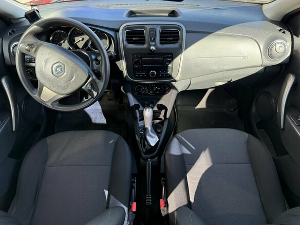 2014 Renault Sandero II, красный - вид 13