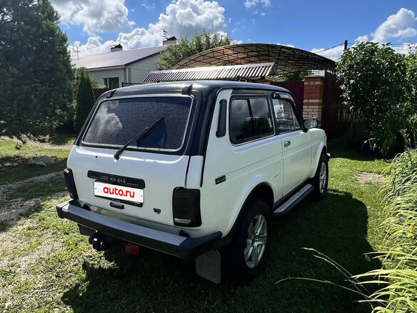 1998 Lada (ВАЗ) 2121 (4x4) I Рестайлинг, белый, 299000 рублей - вид 3