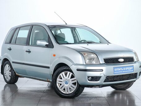 Ford Fusion I