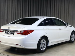 2011 Hyundai Sonata VI (YF), белый, 899000 рублей, вид 2
