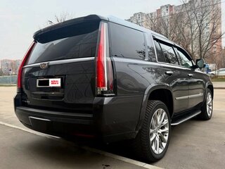2018 Cadillac Escalade IV, серый, 6900000 рублей, вид 2