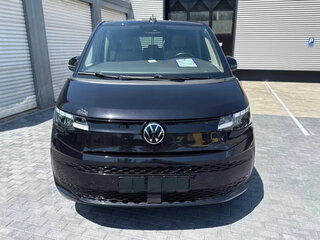 2023 Volkswagen Multivan T7, чёрный, 3480000 рублей, вид 2