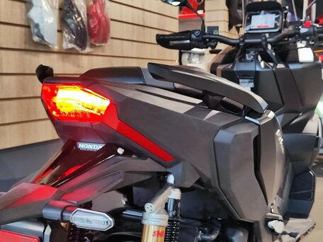 2026 Honda ADV350, чёрный, 1049000 рублей, вид 5