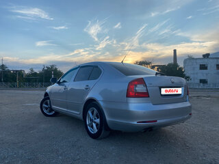 2010 Skoda Octavia II (A5) Рестайлинг, серебристый, 800000 рублей, вид 5
