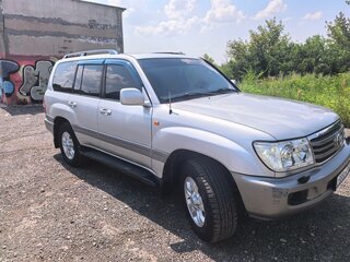 2006 Toyota Land Cruiser 100 Series Рестайлинг 2, серебристый, 2500000 рублей, вид 3