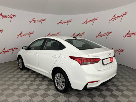2017 Hyundai Solaris II, белый, 1115000 рублей, вид 3
