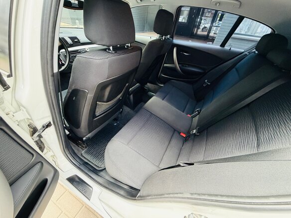 2011 BMW 1 серии 116i I (E81/E82/E87/E88) Рестайлинг, белый, 805000 рублей - вид 19
