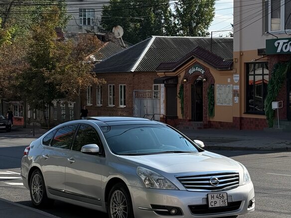 2008 Nissan Teana II (J32), серебристый, 1200000 рублей - вид 1