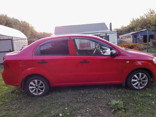 2008 Chevrolet Aveo I Рестайлинг, красный, 299999 рублей, вид 1