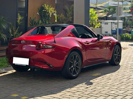 2023 Mazda Roadster IV (ND), красный, 1690000 рублей, вид 3