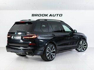 2026 BMW X7 40d I (G07) Рестайлинг, чёрный, 18390000 рублей, вид 4