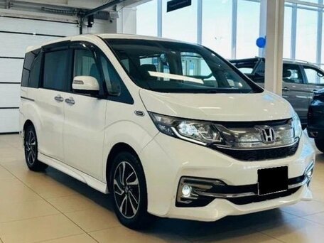 2017 Honda Stepwgn Spada V, белый, 1430000 рублей, вид 1