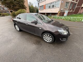 2013 Opel Astra J Рестайлинг, коричневый, 700000 рублей, вид 5