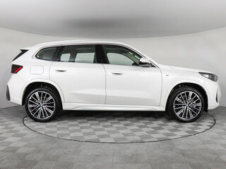2025 BMW X1 Long 25Li sDrive III (U11/U12), белый, 5200000 рублей, вид 3