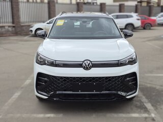 2026 Volkswagen Tiguan L Pro III (China Market), белый, 4650000 рублей, вид 3