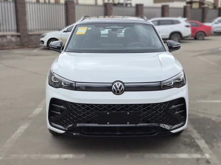 2026 Volkswagen Tiguan L Pro III (China Market), белый, 4690000 рублей, вид 3