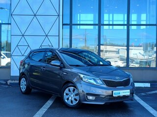 2016 Kia Rio III Рестайлинг, серый, 739000 рублей, вид 3