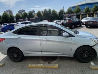 2011 Hyundai Solaris I, серый, 500000 рублей, вид 2