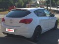 2011 Opel Astra J, белый - вид 3