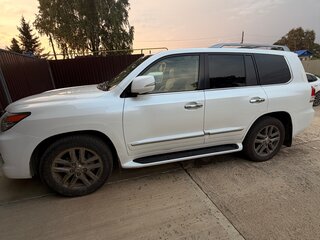 2015 Lexus LX 570 III Рестайлинг, белый, 3800000 рублей, вид 5