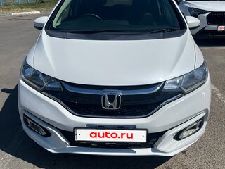 2019 Honda Fit III Рестайлинг, белый, 1260000 рублей, вид 2