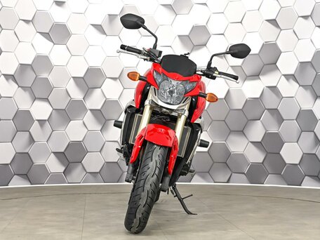 2011 Suzuki GSR 750, красный, 599000 рублей, вид 5