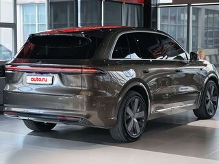 2026 Li Auto (Lixiang) L8 52.3 kWh I Рестайлинг, коричневый, 9500000 рублей, вид 3