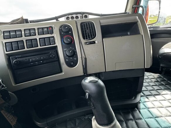 2012 Renault Premium, красный, 1990000 рублей - вид 13