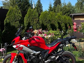 2021 BMW S 1000 XR, красный, 1595000 рублей, вид 3