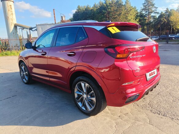 2020 Buick Encore GX I, красный, 1700000 рублей - вид 4