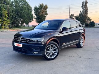 2019 Volkswagen Tiguan II, чёрный, 2500000 рублей, вид 1