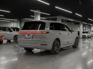 2025 Li Auto (Lixiang) L9 52.3 kWh I Рестайлинг, серый, 9300000 рублей, вид 5