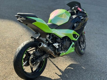 2024 Kawasaki Ninja 500, зелёный, 670000 рублей, вид 3